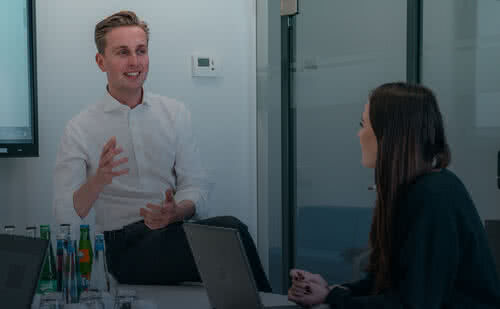 Q2_2025_Karriere_Kampagnen_Beitrage_Versicherung_Finanzen-1750884885.jpg